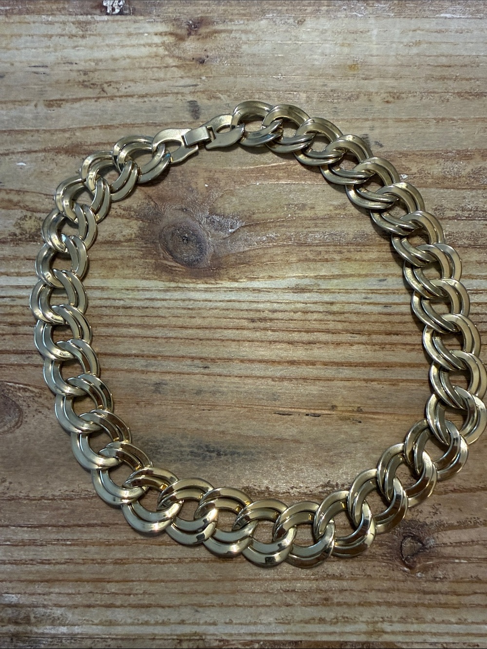 Vintage Gold Tone Chain Link Choker Collar Statement Necklace - Picture 3 of 4